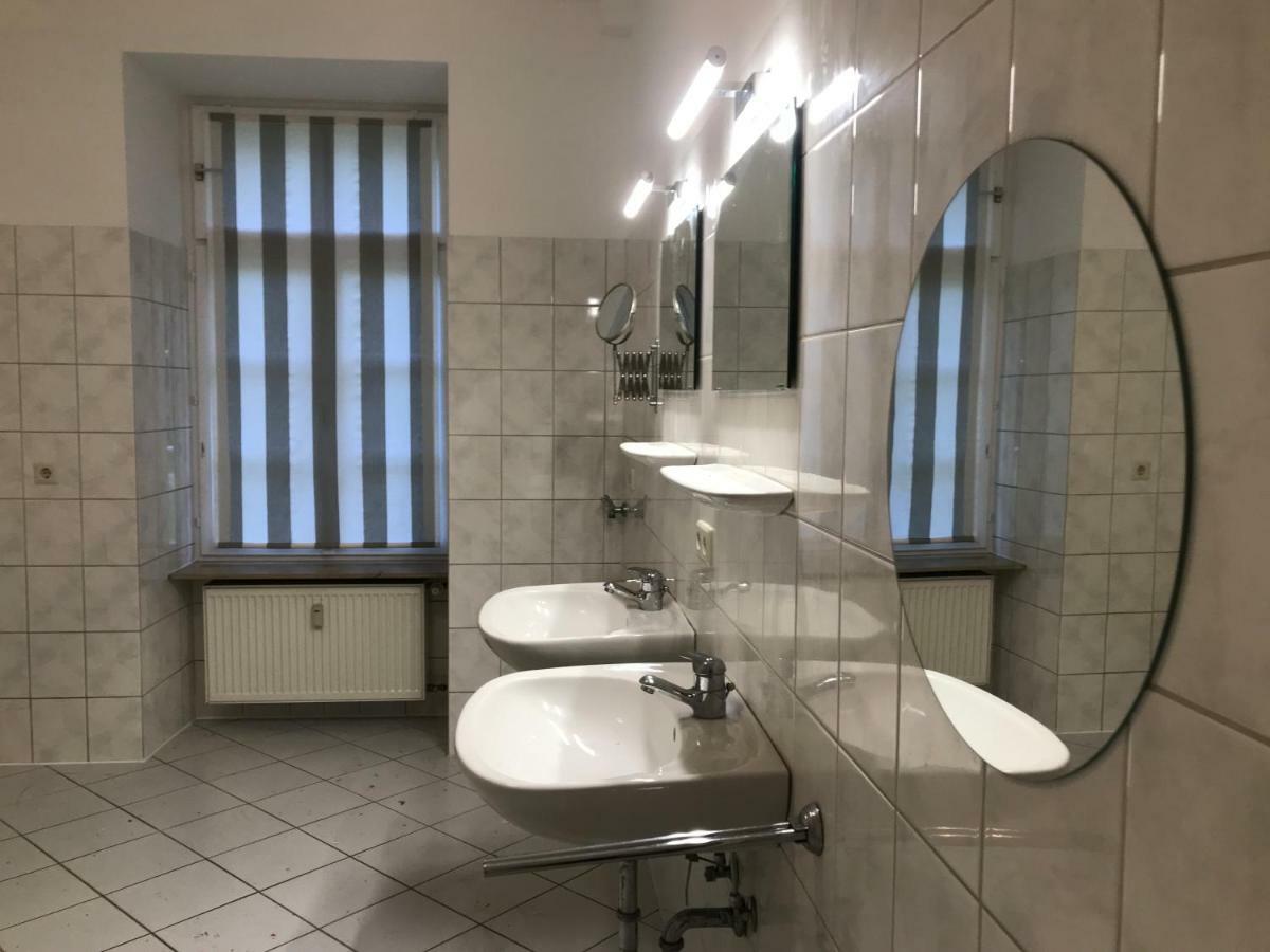 Elegantes Gaesteapartment Verano In Schloss Und Hofgut Langenzell Wiesenbach المظهر الخارجي الصورة