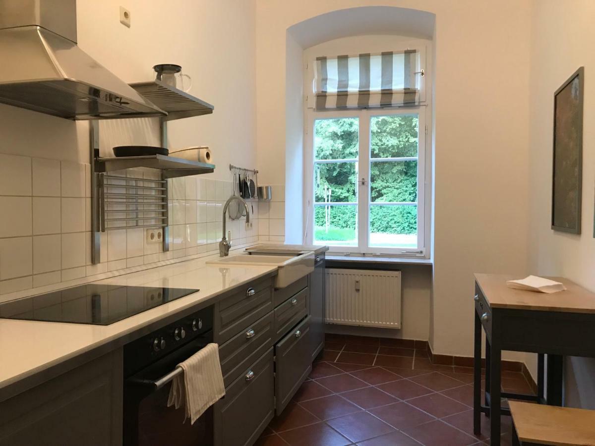 Elegantes Gaesteapartment Verano In Schloss Und Hofgut Langenzell Wiesenbach المظهر الخارجي الصورة